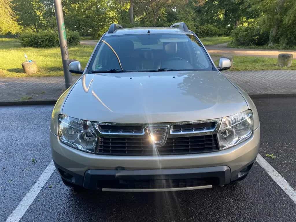 Dacia Duster 1.6 nur 62.338km gelaufen 02/2012-photo-1