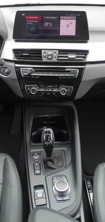 BMW X1 xDrive 20 i Advantage 10/2019-photo-11