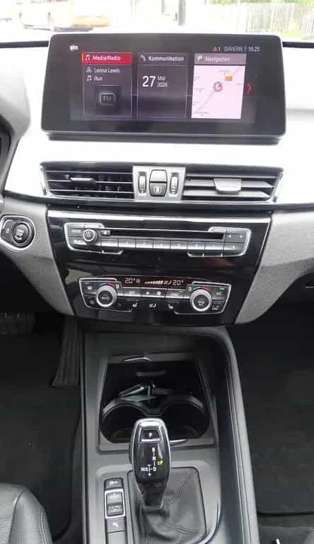 BMW X1 xDrive 20 i Advantage 10/2019-photo-12