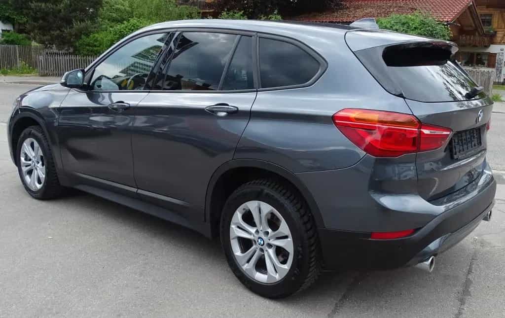 BMW X1 xDrive 20 i Advantage 10/2019-photo-3