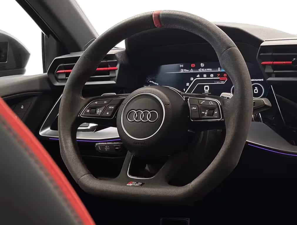 Audi RS3 q. Lim*Pano*Matrix*Carbon*Kamera*B&O*ACC* 04/2022-photo-18