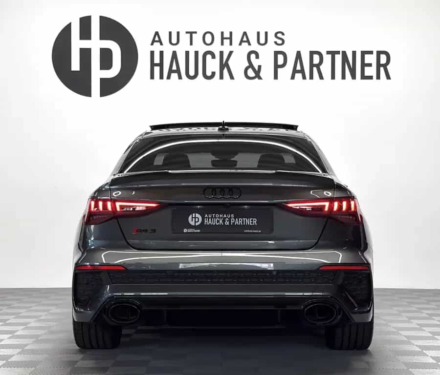 Audi RS3 q. Lim*Pano*Matrix*Carbon*Kamera*B&O*ACC* 04/2022-photo-9