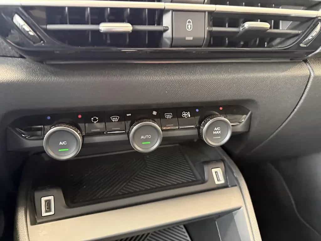 Citroën C4 X Max Autom., *LED *Navi *Kamera *ACC *Virtua 01/2025-photo-26