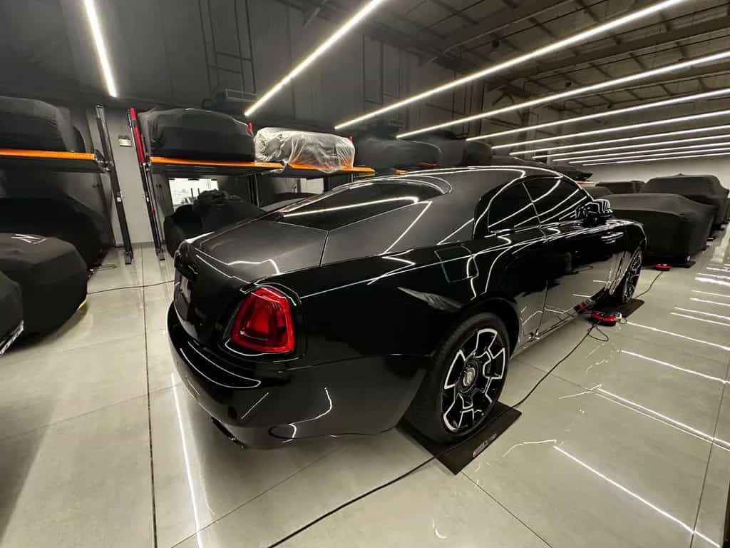 Rolls-Royce Wraith BLACK BADGE V12,Bespoke, Carbon, Collecto 11/2025-photo-3