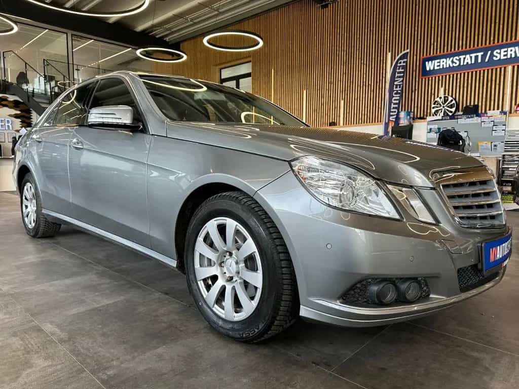 Mercedes-Benz E 220 *Abstandstemp*Navi*TÜV 8/27* 04/2009-photo-18