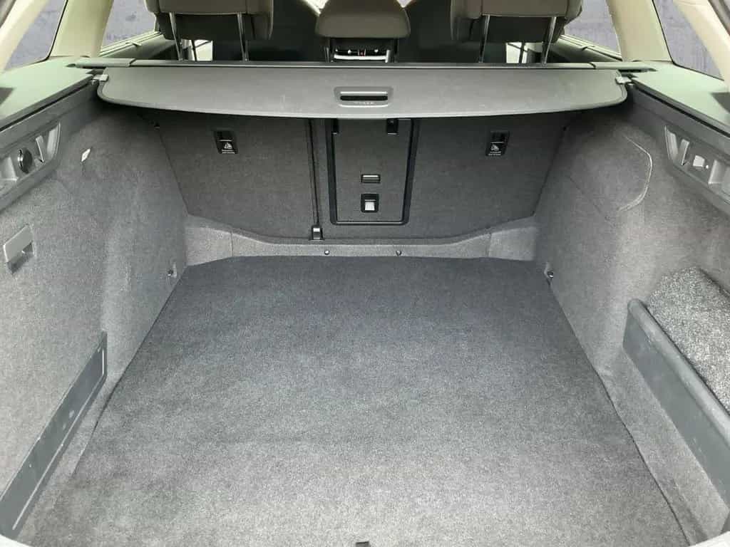 Skoda Superb Combi 1.5 TSI DSG SELECTION BEAM+NAVI+AHK 12/2024-photo-13