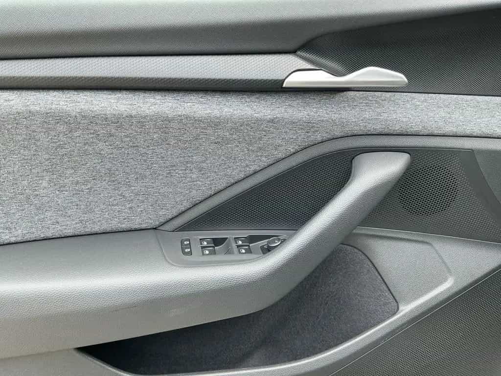 Skoda Superb Combi 1.5 TSI DSG SELECTION BEAM+NAVI+AHK 12/2024-photo-14