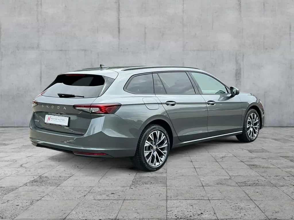 Skoda Superb Combi 1.5 TSI DSG SELECTION BEAM+NAVI+AHK 12/2024-photo-5