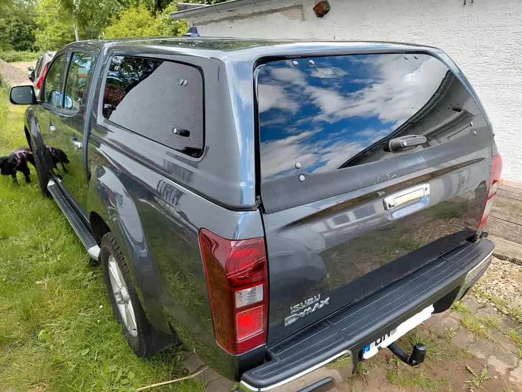 Isuzu D-Max II Facel. DblCab Aut AHK 4WD Hardtop Leder 05/2017-photo-11