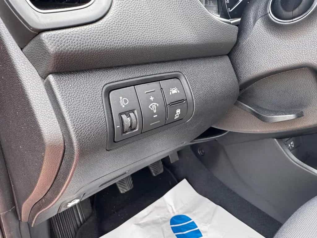 Hyundai i20 / Garantie/ TüvNeu/Navi/Kamera/Tempomat/NR:61 11/2017-photo-13