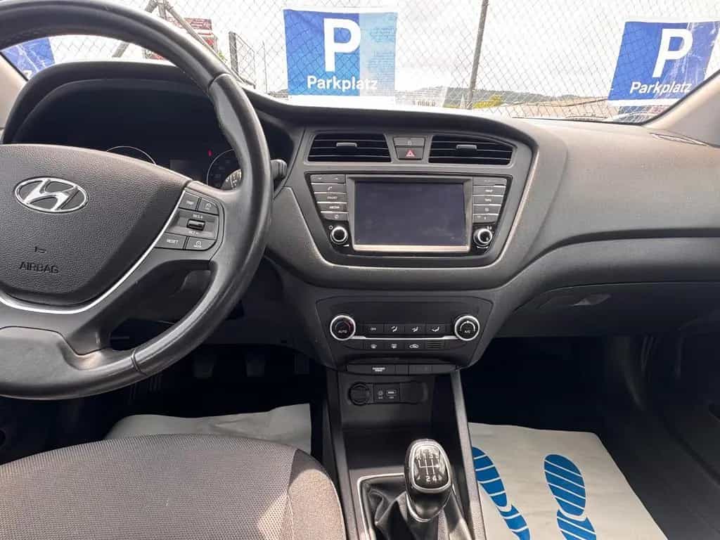 Hyundai i20 / Garantie/ TüvNeu/Navi/Kamera/Tempomat/NR:61 11/2017-photo-17