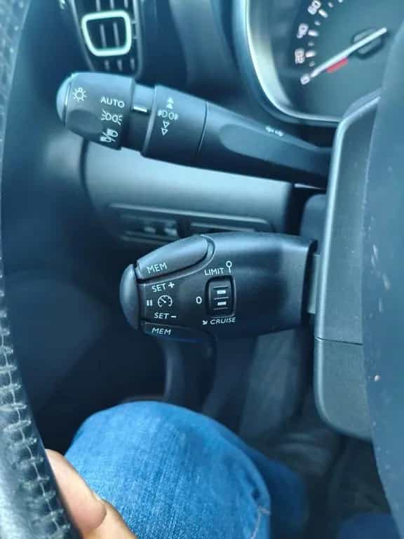 Citroën C3 Aircross PT 110 Shine *Navi* 1 Hand*81600 Km* 01/2019-photo-14