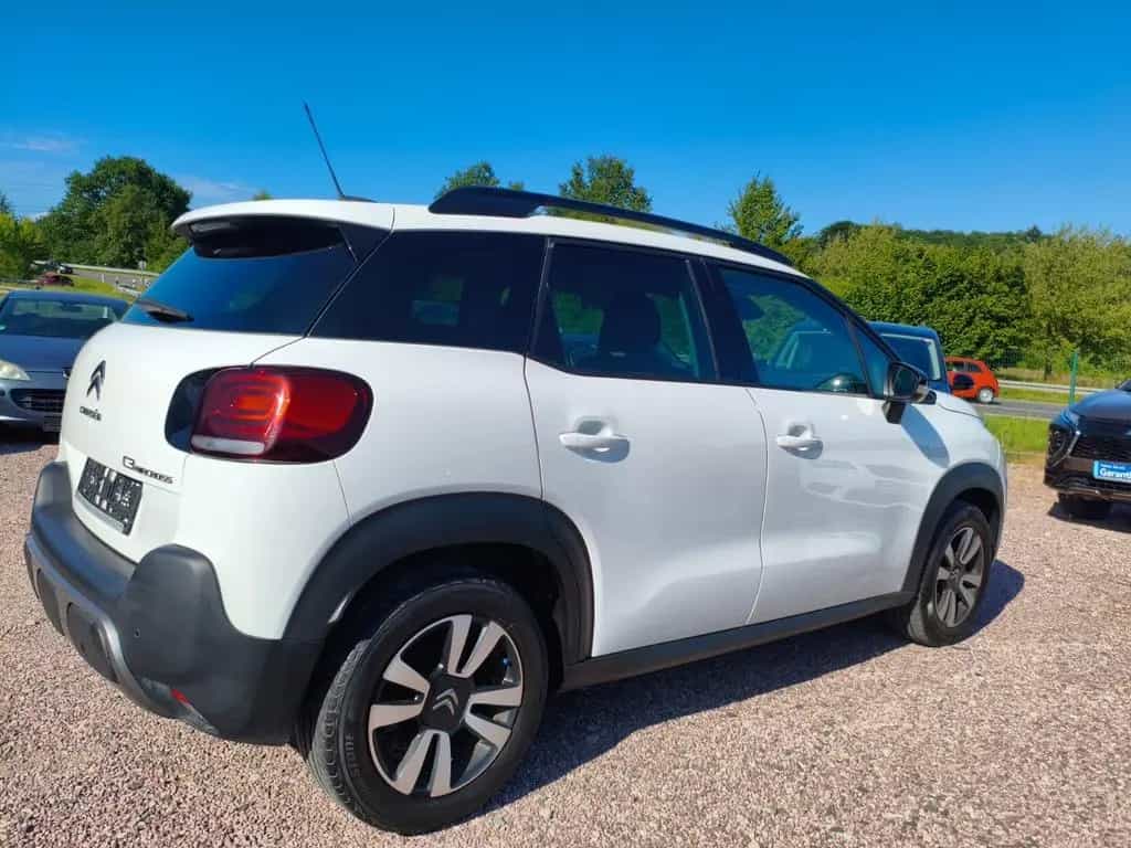 Citroën C3 Aircross PT 110 Shine *Navi* 1 Hand*81600 Km* 01/2019-photo-3