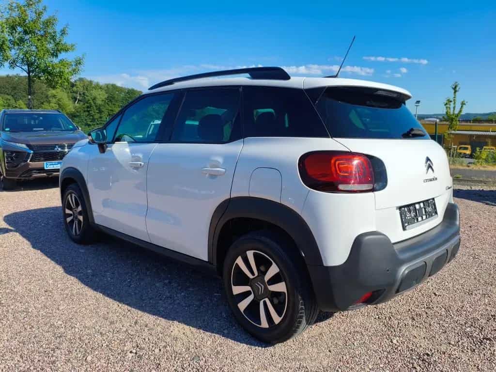 Citroën C3 Aircross PT 110 Shine *Navi* 1 Hand*81600 Km* 01/2019-photo-4