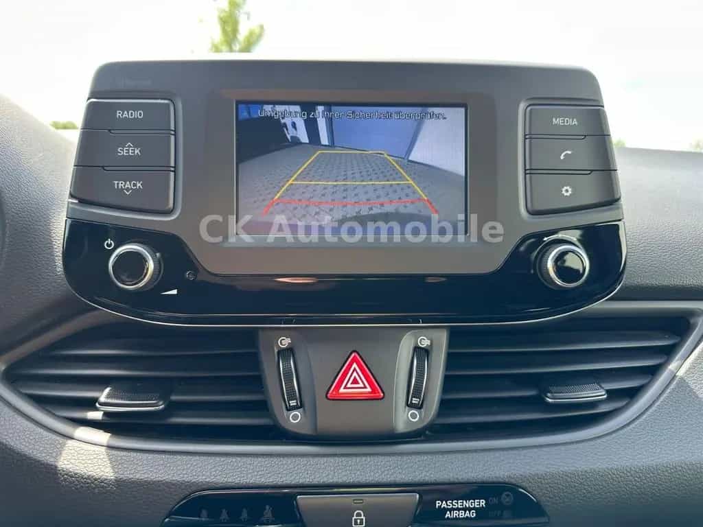 Hyundai i30 Passion 1.0 T-GDi/Klima/Kamera/Tempomat 06/2018-photo-21