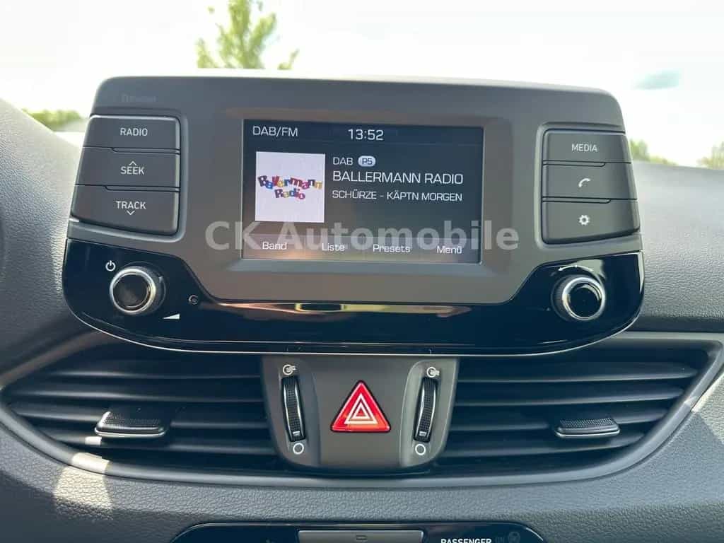 Hyundai i30 Passion 1.0 T-GDi/Klima/Kamera/Tempomat 06/2018-photo-22