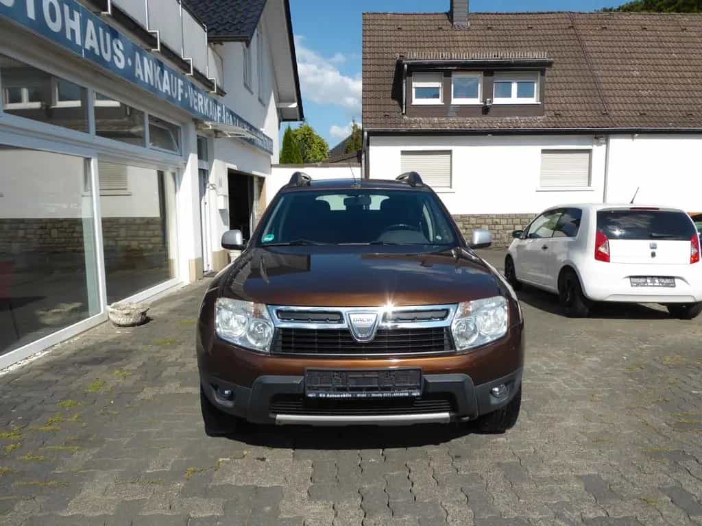Dacia Duster 1.6 16V 105 4x2 Lauréate 09/2010-photo-2