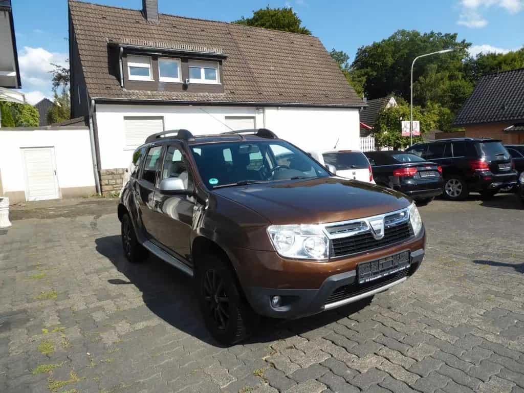 Dacia Duster 1.6 16V 105 4x2 Lauréate 09/2010-photo-3