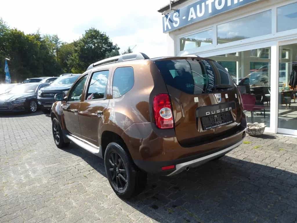 Dacia Duster 1.6 16V 105 4x2 Lauréate 09/2010-photo-6