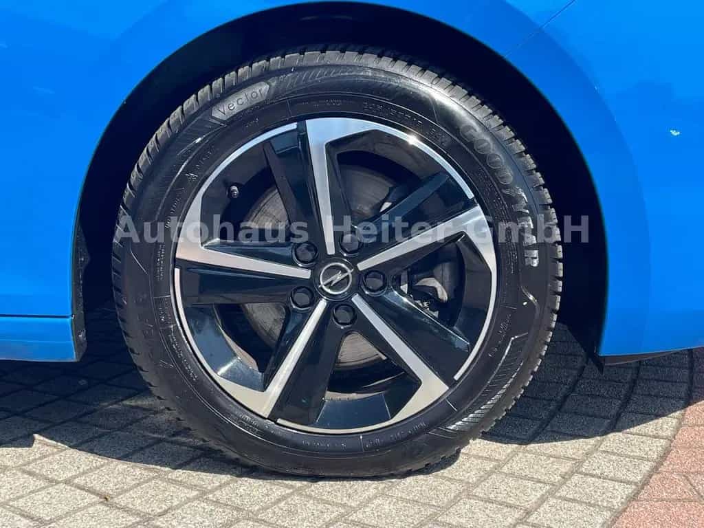 Opel Astra 1.2 ST GS / Schiebedach+360°+Head-UP 05/2025-photo-8