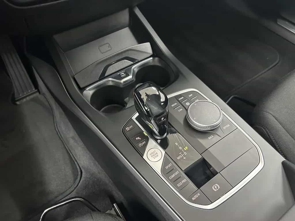 BMW 120 i Advantage+LED+KAM+Nav+Temp+Digitales Kombi 03/2021-photo-16