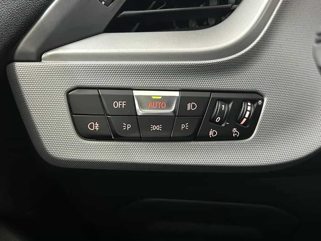 BMW 120 i Advantage+LED+KAM+Nav+Temp+Digitales Kombi 03/2021-photo-28