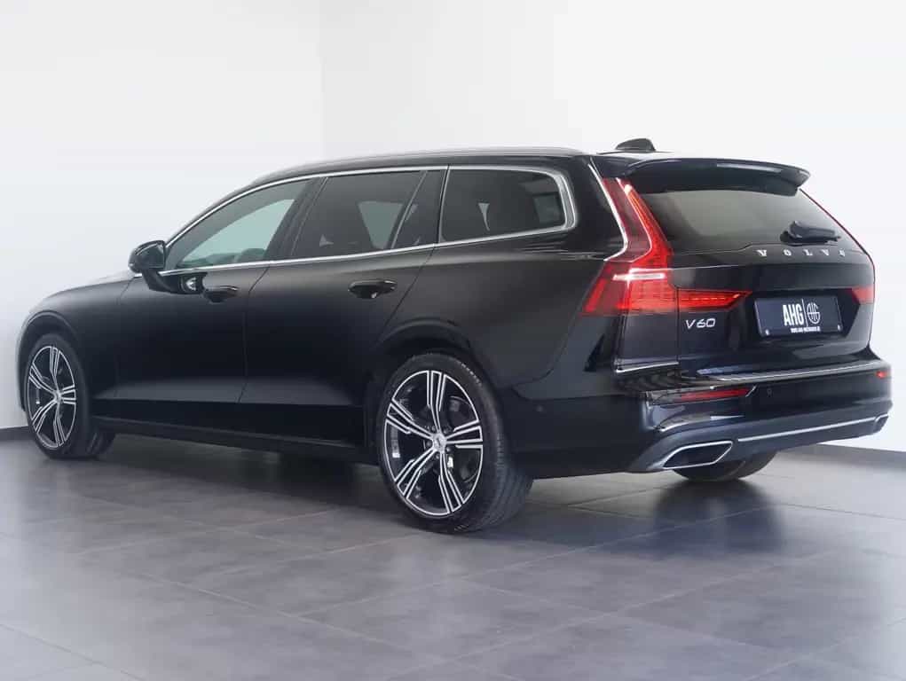 Volvo V60 Kombi B4 B Plus Bright LED/PANO/LM19"/360° 03/2022-photo-2