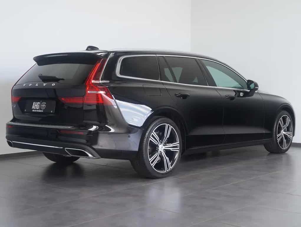 Volvo V60 Kombi B4 B Plus Bright LED/PANO/LM19"/360° 03/2022-photo-3