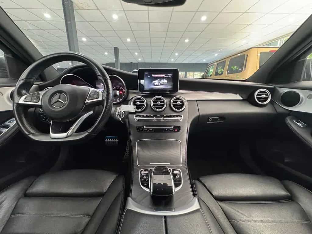 Mercedes-Benz C 200 *AMG-LINE*EDITION*CAM*LEDER*AMBI*TOTW*19Z* 11/2018-photo-4