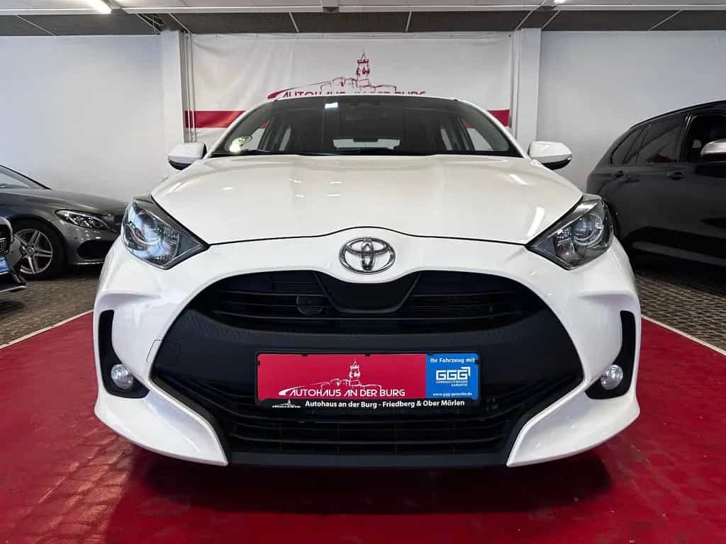 Toyota Yaris Comfort *Automatik + Kamera + Navigation 06/2021-photo-1