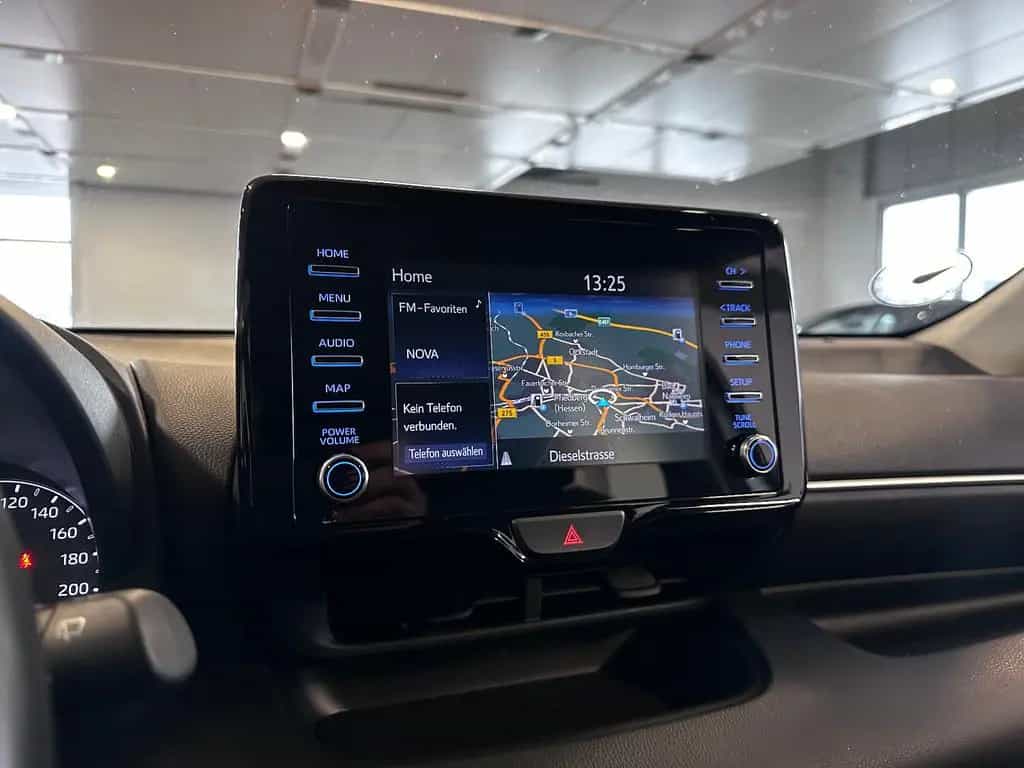 Toyota Yaris Comfort *Automatik + Kamera + Navigation 06/2021-photo-16