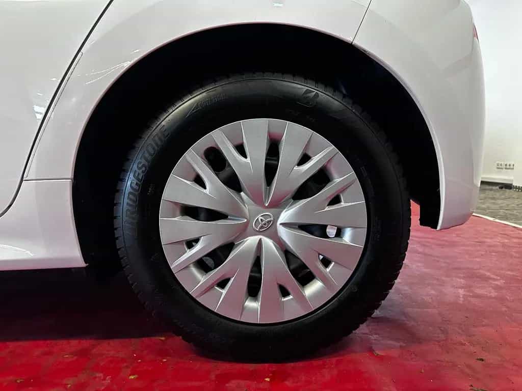 Toyota Yaris Comfort *Automatik + Kamera + Navigation 06/2021-photo-3