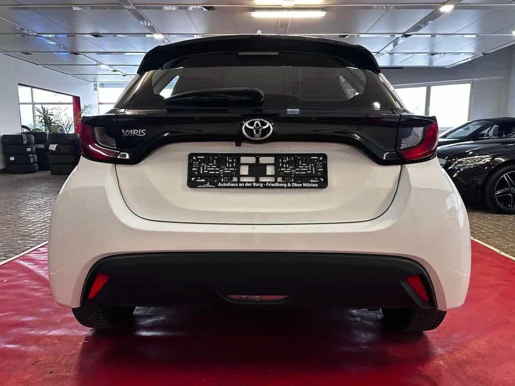 Toyota Yaris Comfort *Automatik + Kamera + Navigation 06/2021-photo-5