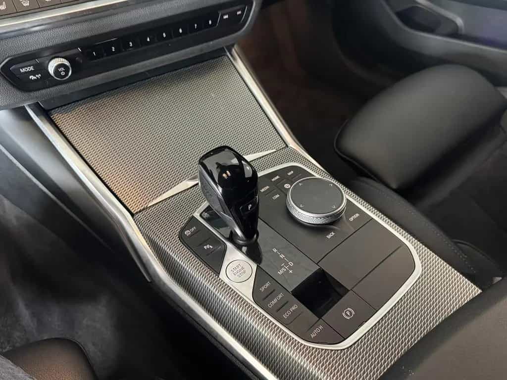 BMW 320 d xDrive Touring M Sport Auto 09/2021-photo-14