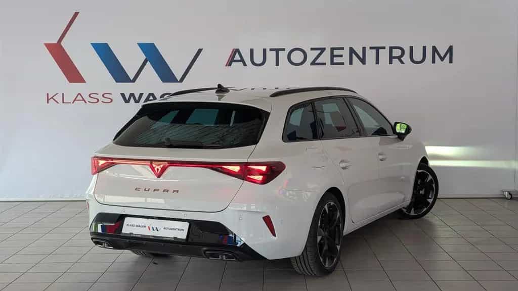 Cupra Leon Sportstourer 1.5 eTSI ACC*EL.HECK*LED* 12/2025-photo-3