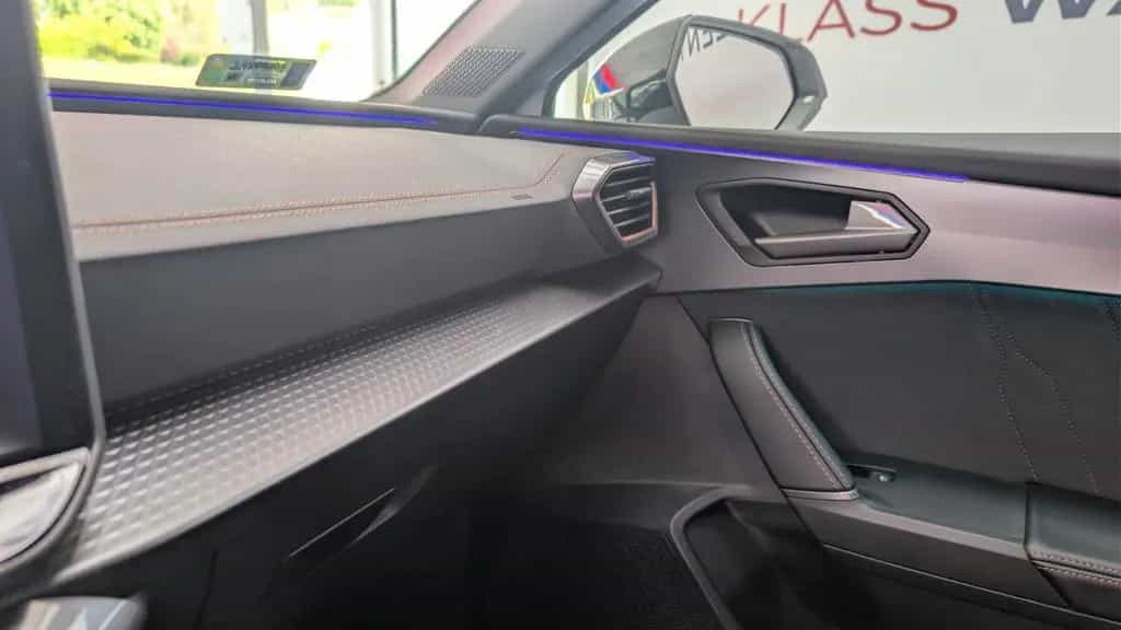 Cupra Leon Sportstourer 1.5 eTSI ACC*EL.HECK*LED* 12/2025-photo-33