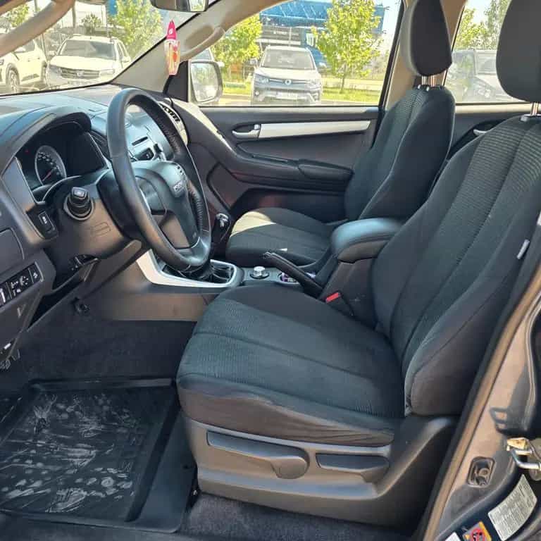 Isuzu D-Max Space Cab 4WD Custom 05/2018-photo-11