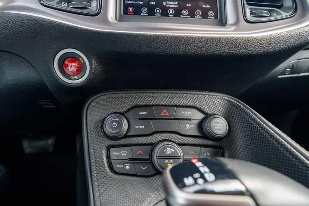 Dodge Challenger SXT 3.6-Aut/Leder/Navi/Cam/ 06/2021-photo-37