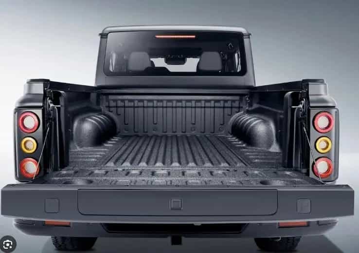 BAW 212 Pick Up Doppelkabine Diesel 8-Gang-Automatik null-photo-2