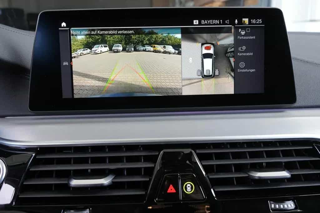 BMW 520 d xDrive Luxury Line ACC HuD 360KAM Memory 1 12/2019-photo-29