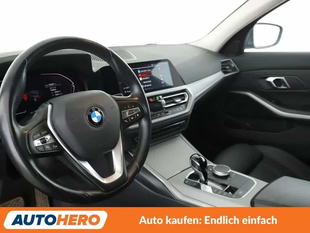 BMW 318 3er 318d Aut.*NAVI*ACC*PDC*SHZ*LIM*KLIMA* 10/2021-photo-10