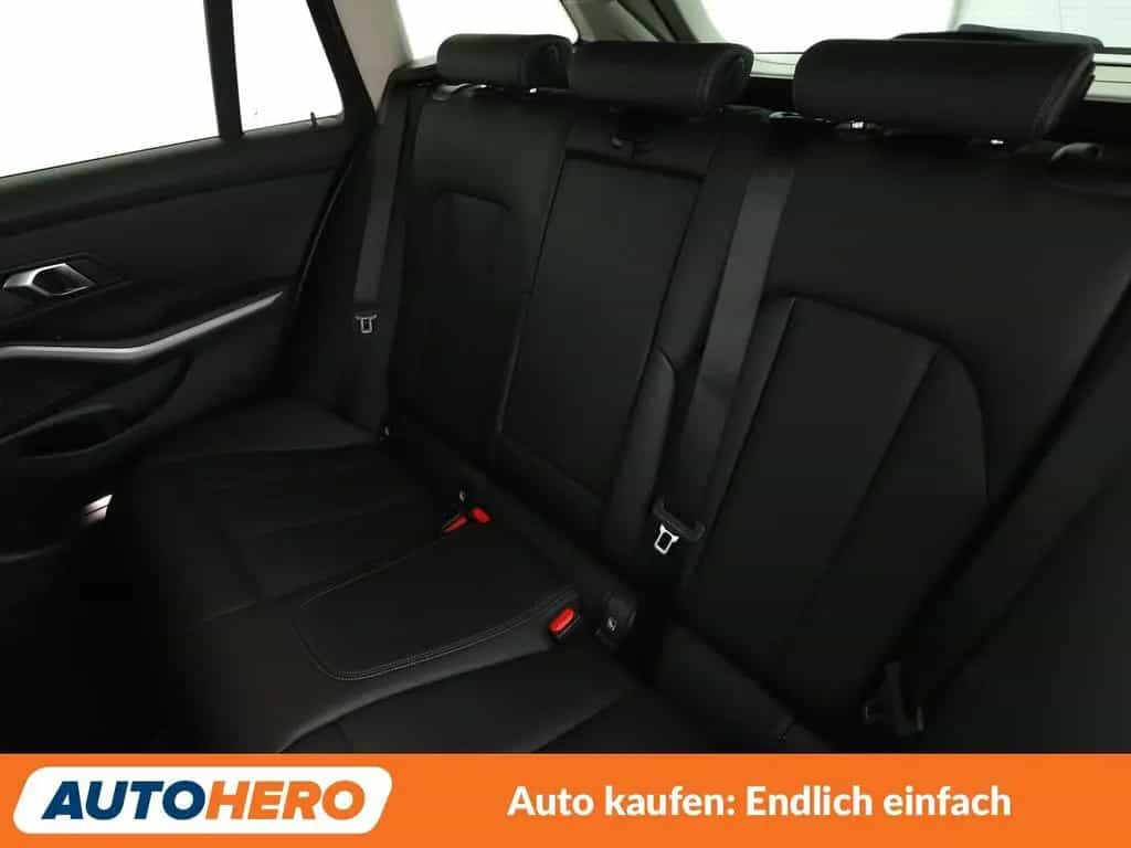 BMW 318 3er 318d Aut.*NAVI*ACC*PDC*SHZ*LIM*KLIMA* 10/2021-photo-13