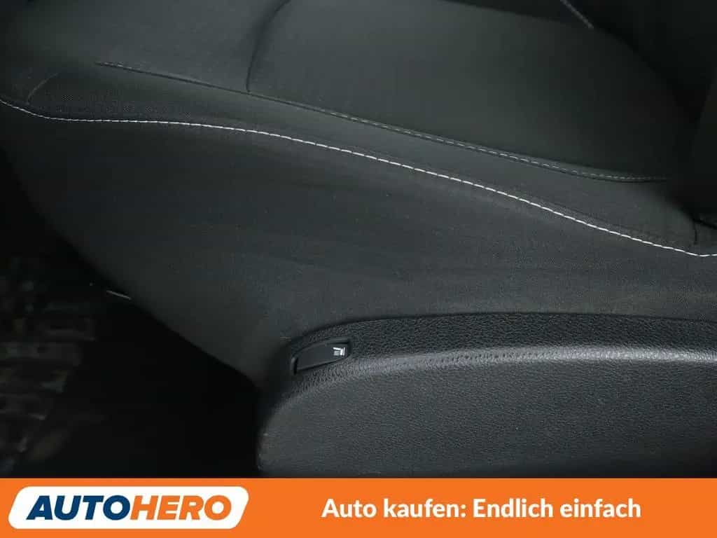 Dacia Lodgy 1.3 TCe Comfort *TEMPO*SHZ*AHK*KLIMA* 08/2021-photo-25