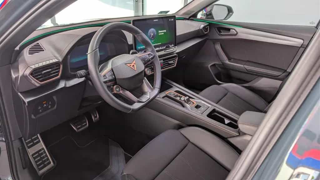 Cupra Leon Sportstourer 1.5 eTSI ACC*EL.HECK*LED* 12/2025-photo-5