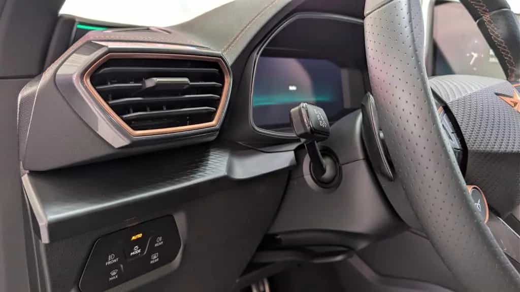 Cupra Leon Sportstourer 1.5 eTSI ACC*EL.HECK*LED* 12/2025-photo-22