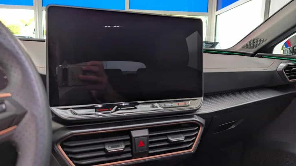 Cupra Leon Sportstourer 1.5 eTSI ACC*EL.HECK*LED* 12/2025-photo-35