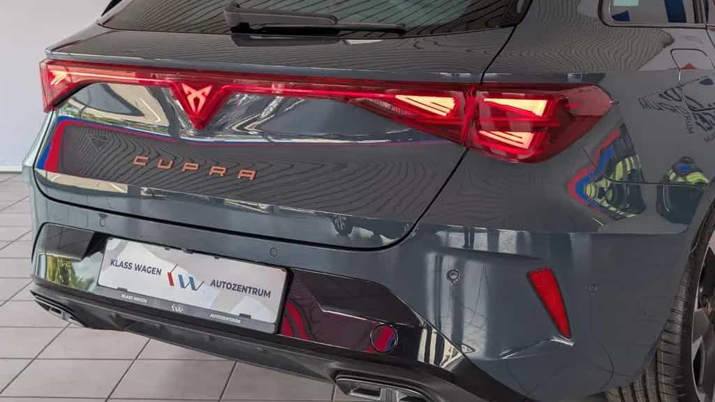 Cupra Leon Sportstourer 1.5 eTSI ACC*EL.HECK*LED* 12/2025-photo-15