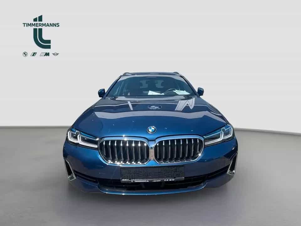 BMW 520 d xDrive Touring Navi Leder Tempom.aktiv 03/2022-photo-1