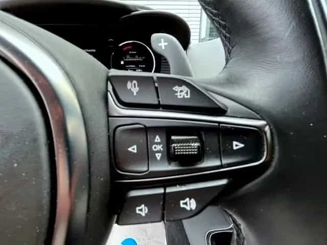 Aston Martin DBX 4.0 V8 04/2022-photo-10
