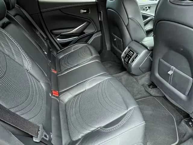 Aston Martin DBX 4.0 V8 04/2022-photo-17